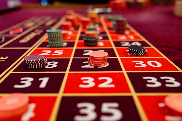 Money Train slot game interface on paito lotto